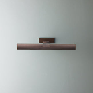 Regular Seurat cordless picture light in bronze