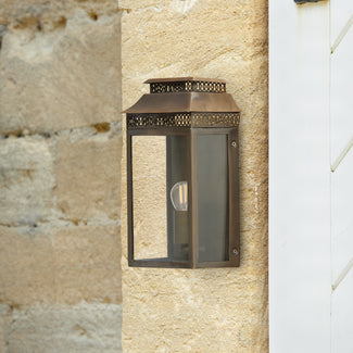 Smaller Hastings wall sconce bronze