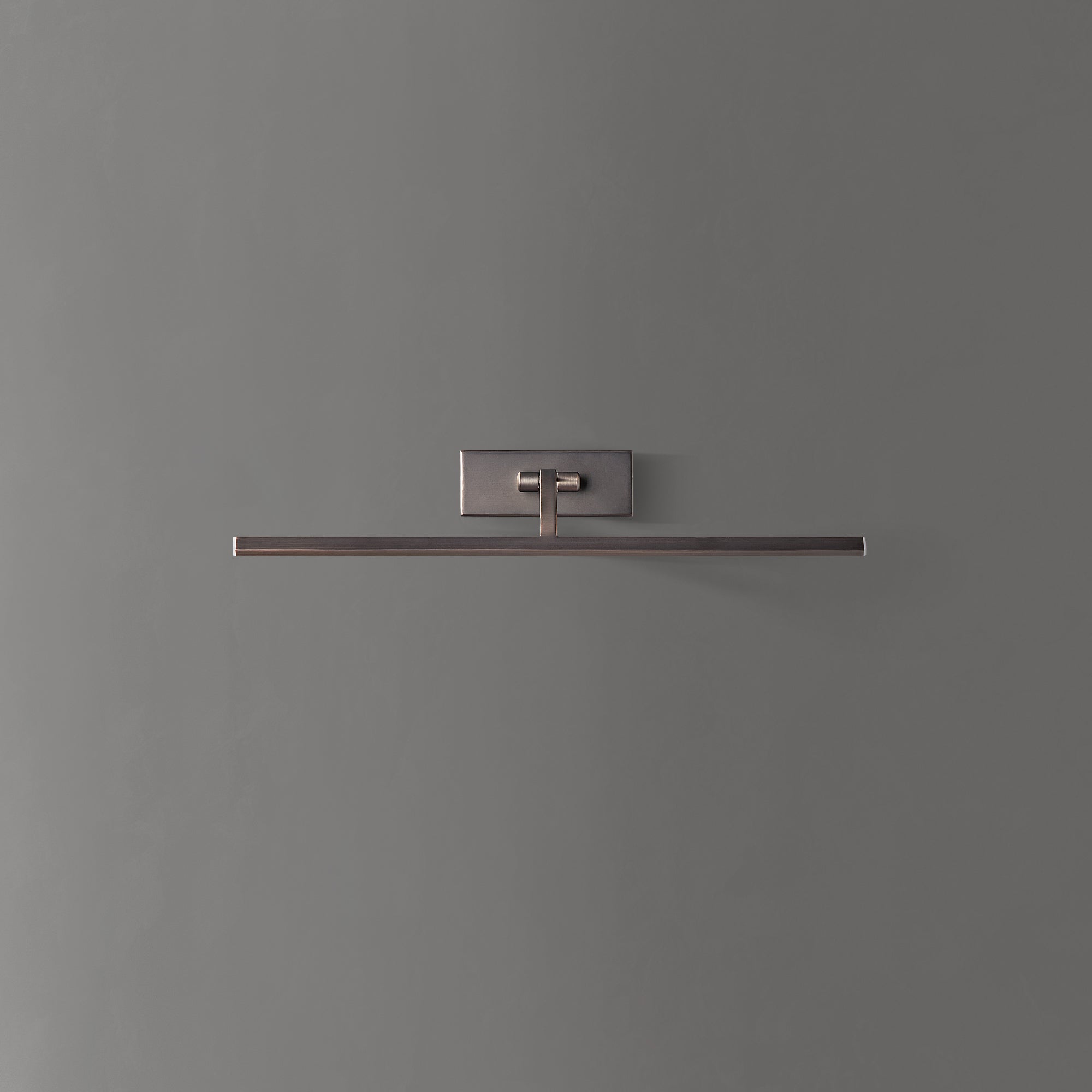 Medium Blake picture light in bronze