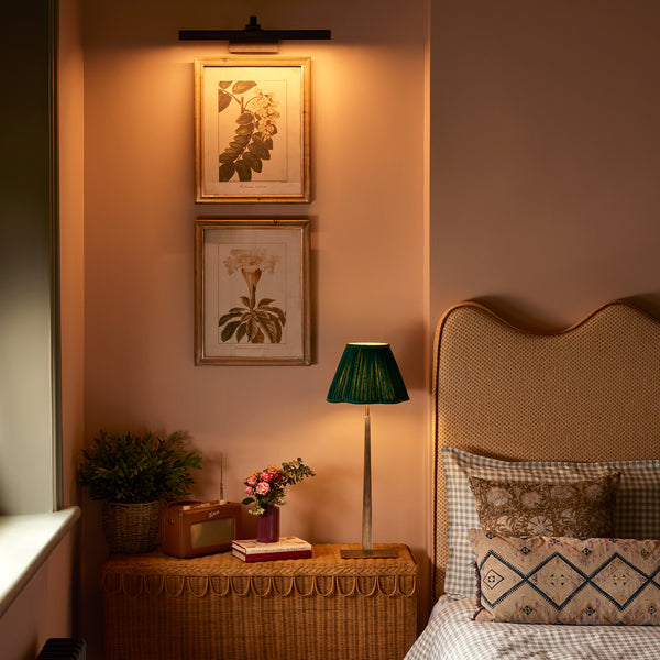 Regular Marcel cordless picture light in bronze finish