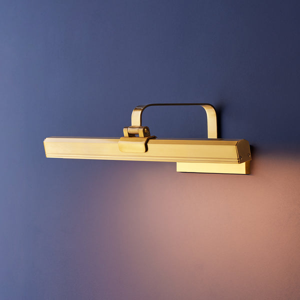 Regular Marcel cordless picture light in antique brass finish