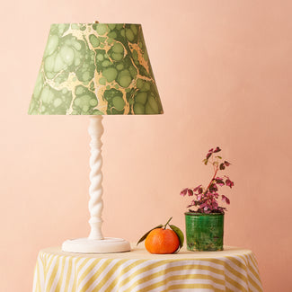 Holly table lamp in white