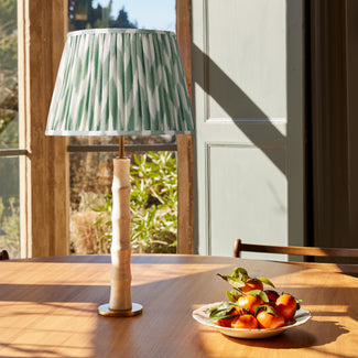 Bissetii cordless table lamp in marble