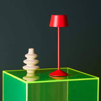 Wee Scoon cordless table lamp in firecracker
