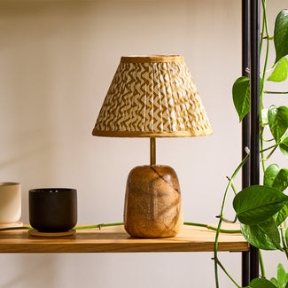 Thimble cordless table lamp in natural marble