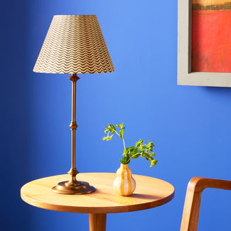 Trindle cordless table lamp in brass