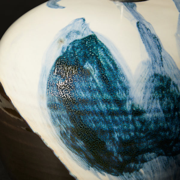 Robyn table lamp in blue and white ceramic