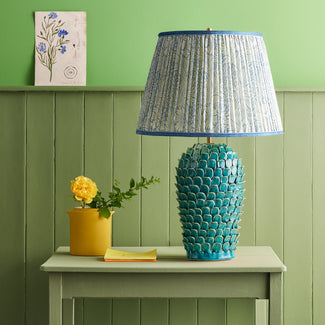 Stucco table lamp in turquoise ceramic