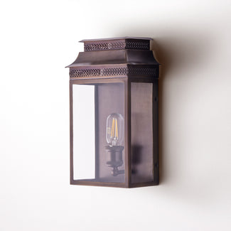 Hastings wall sconce in bronze